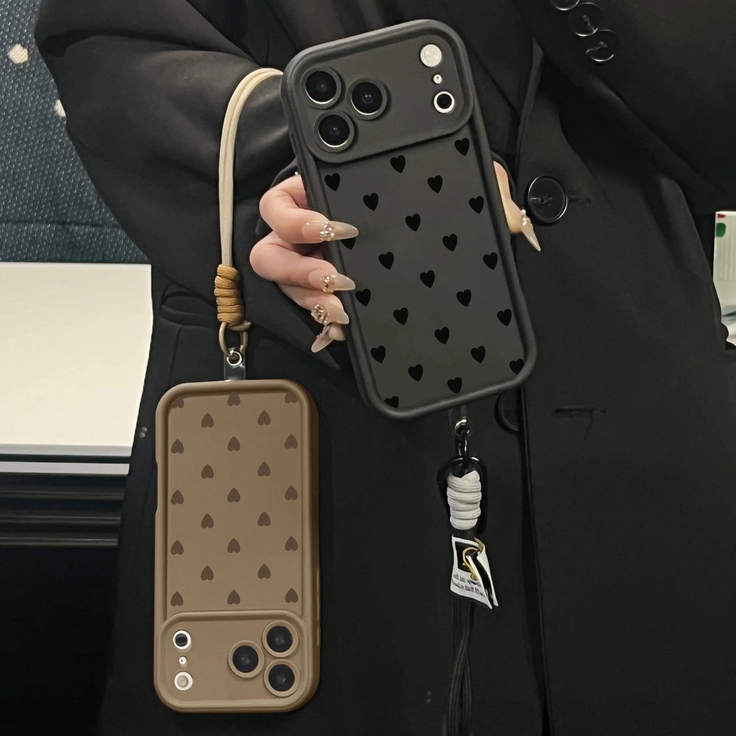 Stylish Heart Pattern Phone Case for iPhone and Samsung, Shockproof and Durable, Ideal for Girls. Model: Jy29A